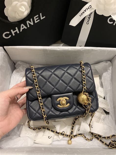 chanel flap bag 25cm|chanel mini pouch.